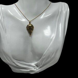 Vintage Leaf Feather Necklace Diamond Dust Gold Tone Serpentine Chain